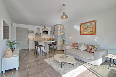 Appartement - 82 m² - 4 pièces