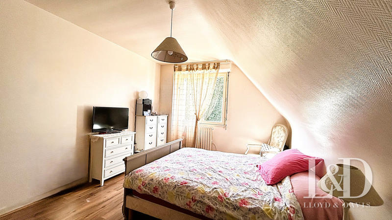 Maison - 136 m² - 7 pièces