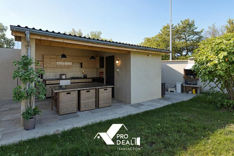 Maison - 167 m² - 7 pièces