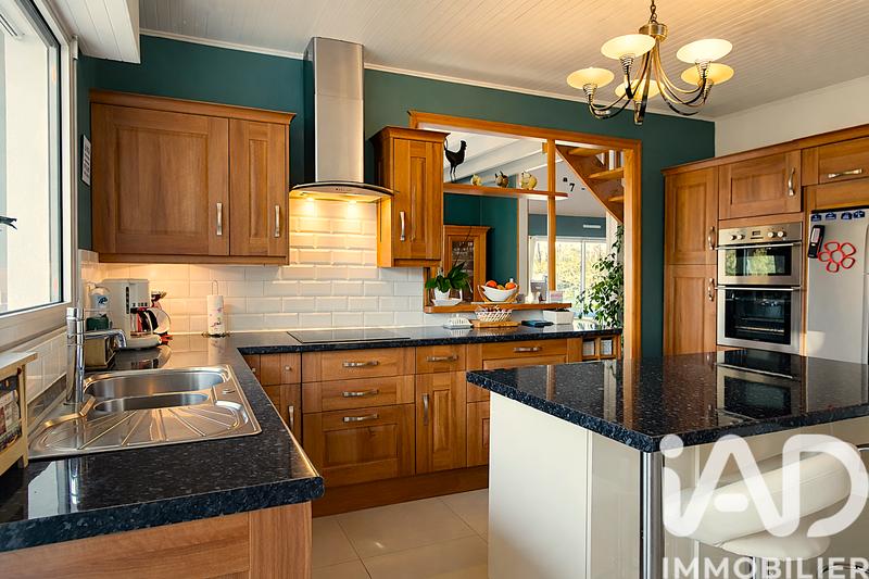 Maison de maîtres - 250 m² - 8 pièces