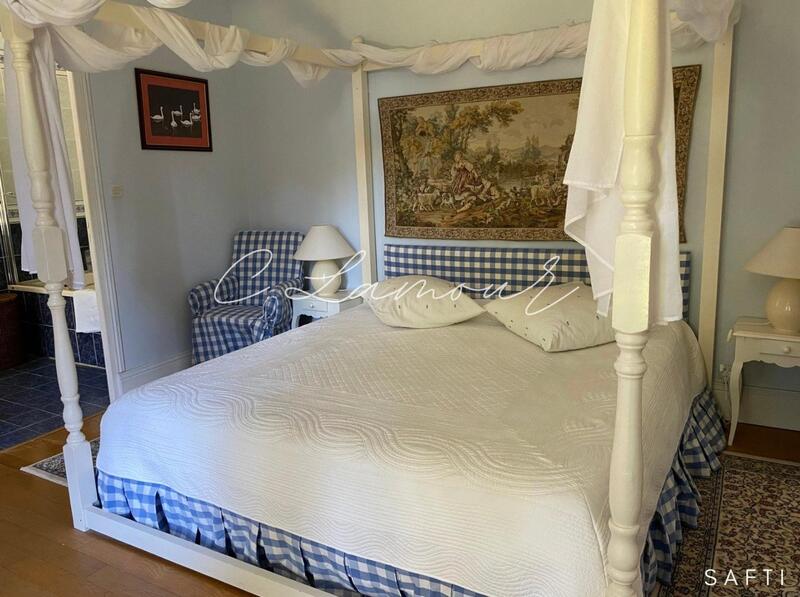 Château - 1 100 m² - 30 pièces