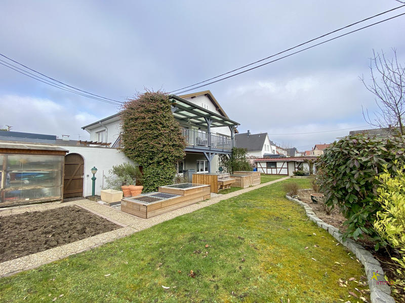 Maison - 159 m² - 6 pièces