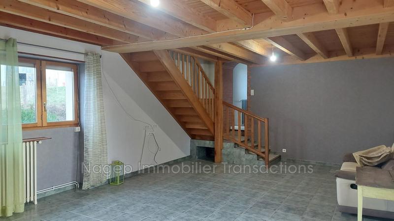 Maison - 200 m² - 8 pièces
