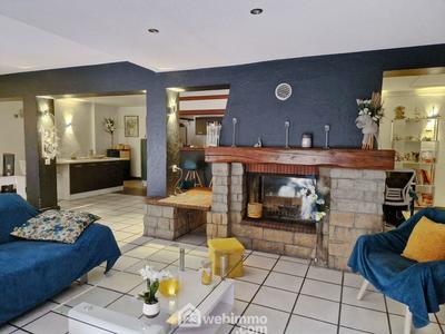 Maison - 439 m² - 6 pièces