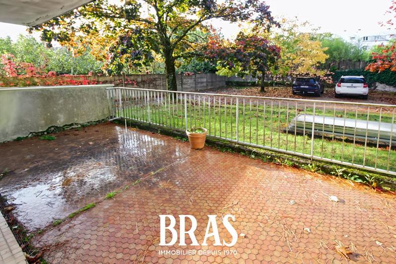 Local commercial - 89 m² - 5 pièces