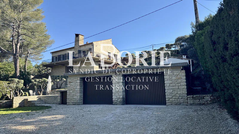 Maison - 157 m² - 6 pièces