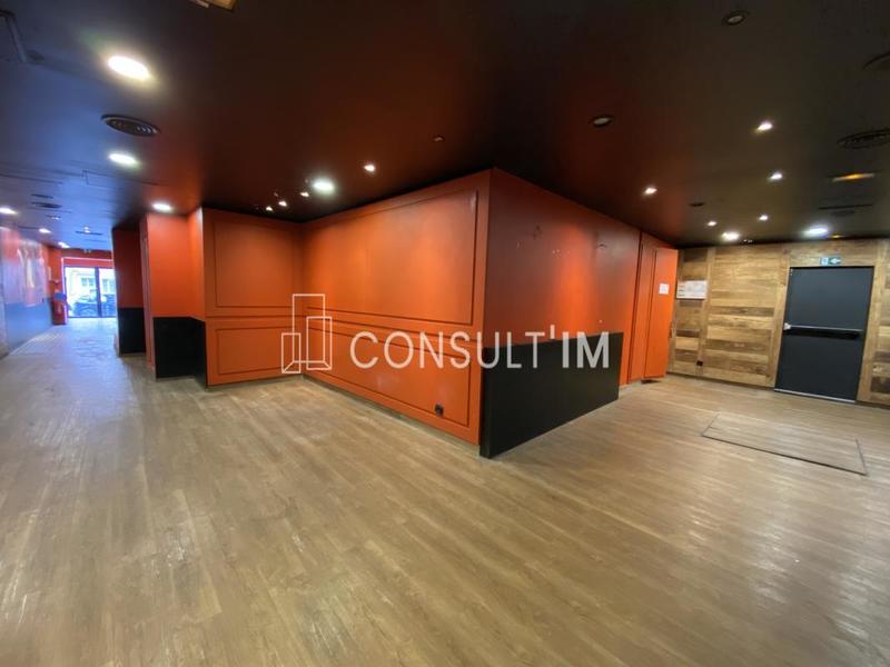 Local commercial - 198 m²