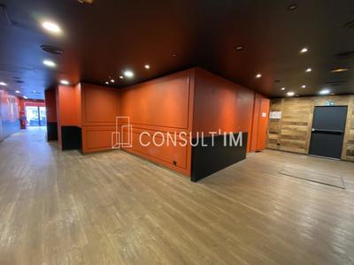 Local commercial - 198 m²