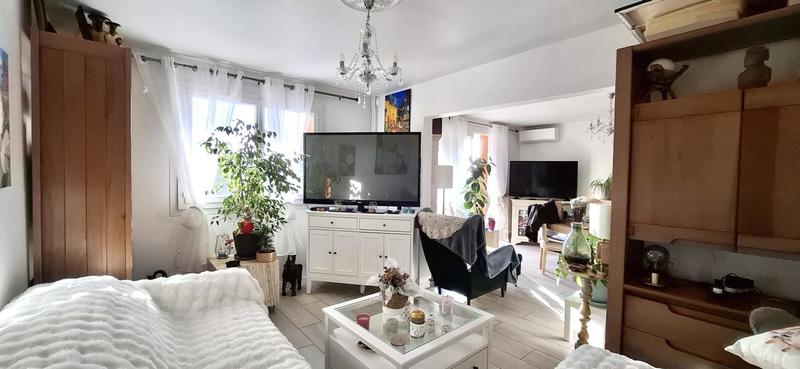 Appartement - 85 m² - 4 pièces