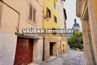 Maison - 99 m² - 5 pièces