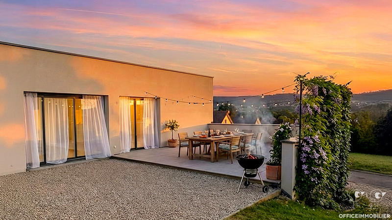 Maison - 140 m² - 6 pièces