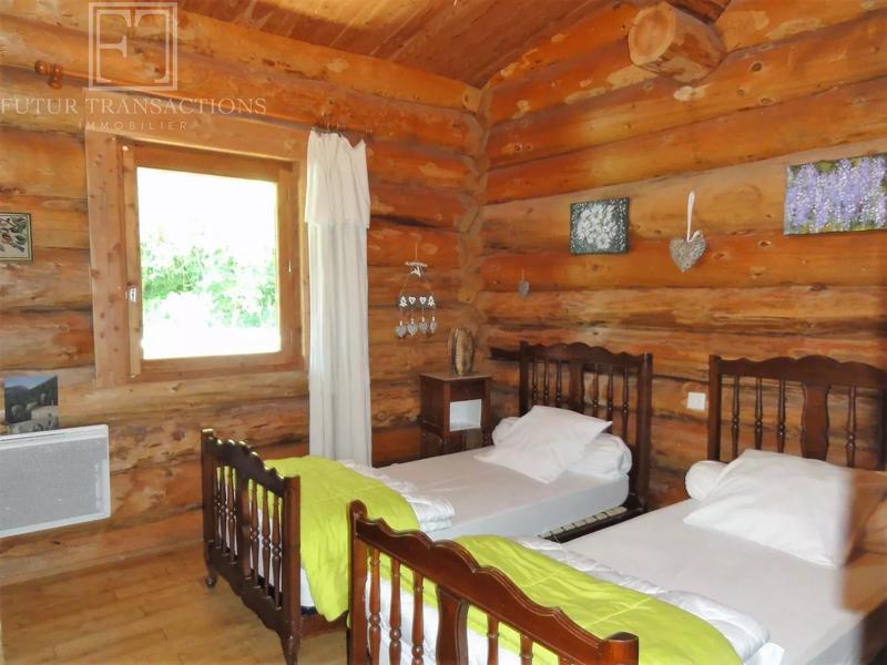 Maison - 138 m² - 5 pièces