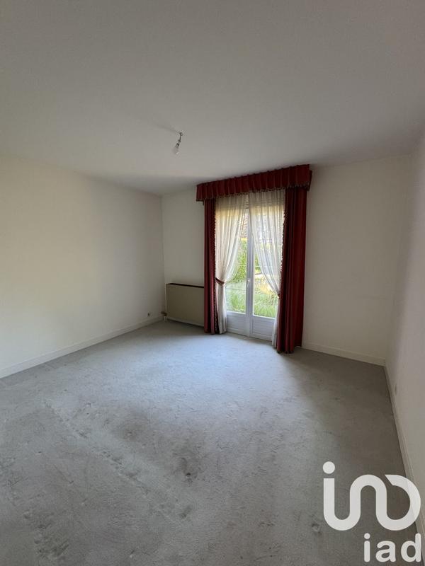 Maison - 270 m² - 9 pièces