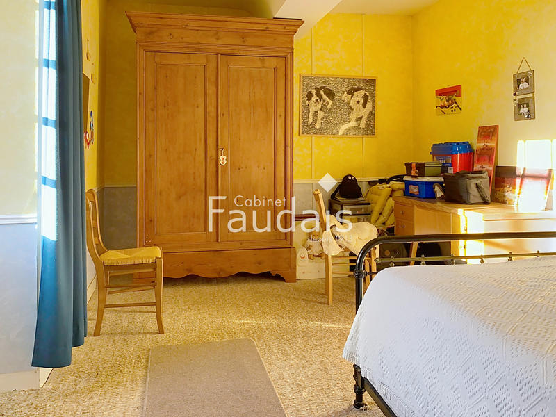 Maison de village - 186 m² - 7 pièces