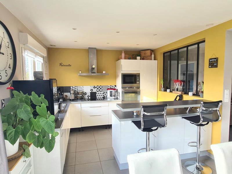 Maison - 110 m² - 6 pièces