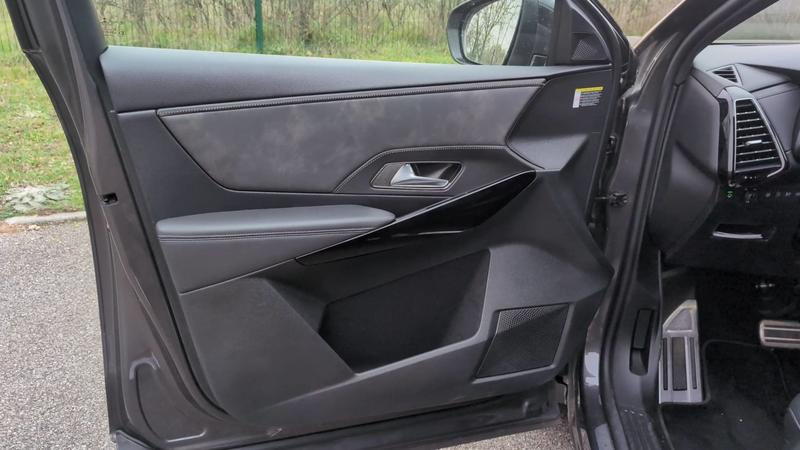 Ds Ds 7 Crossback I E-Tense 300 Eat8 4x4 Rivoli