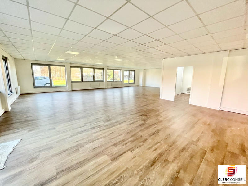 Bureau - 217 m²