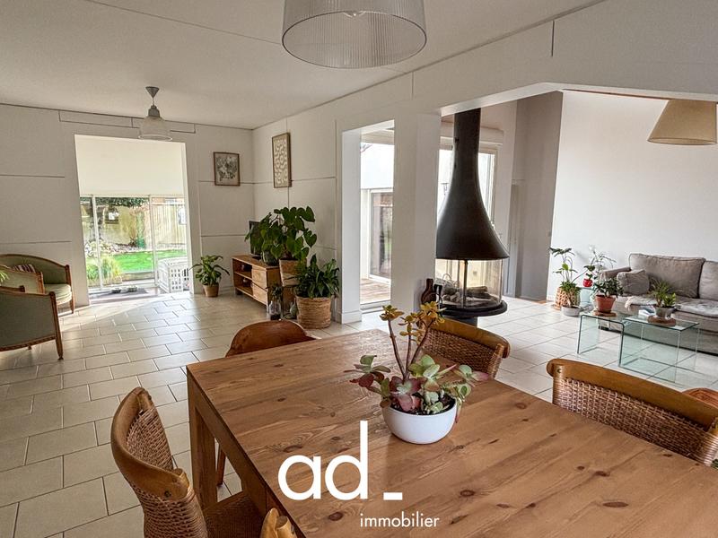 Maison - 150 m² - 6 pièces