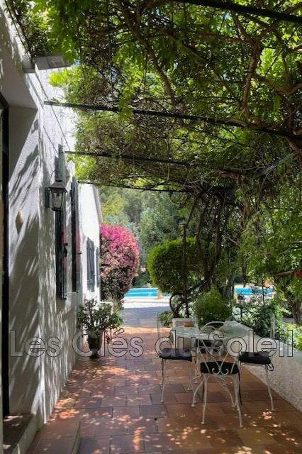 Maison - 314 m² - 10 pièces