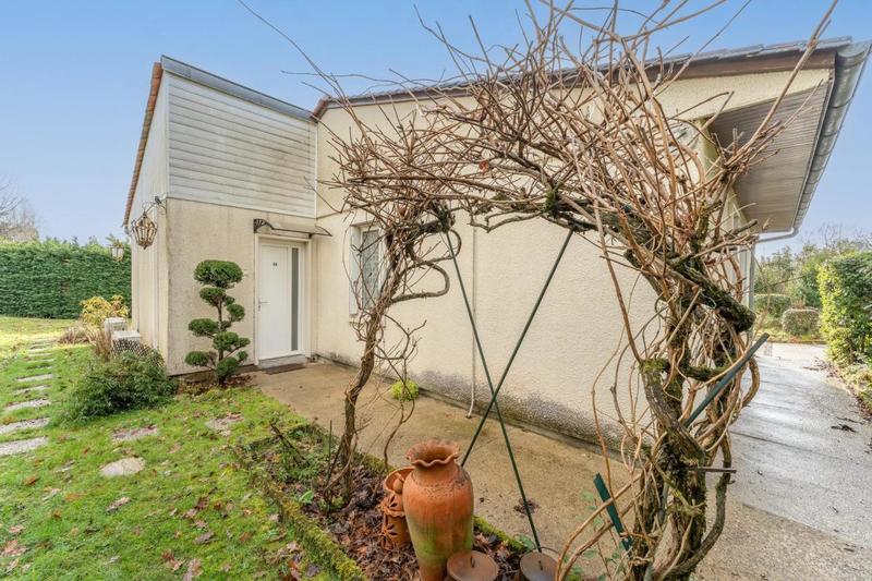 Maison - 86 m² - 4 pièces