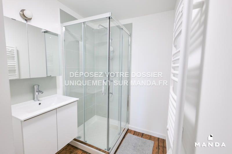 Chambre - 10 m² - 5 pièces