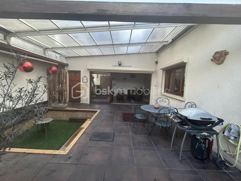 Maison - 122 m² - 5 pièces