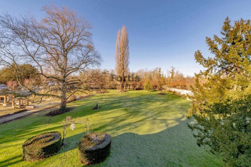 Maison de maîtres - 244 m² - 8 pièces