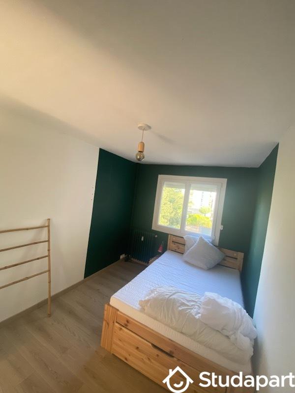 Chambre - 10 m² - 1 pièce