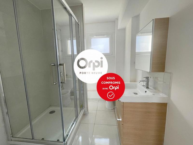 Immeuble - 178 m² - 7 pièces