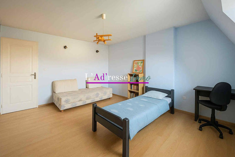 Maison - 180 m² - 6 pièces