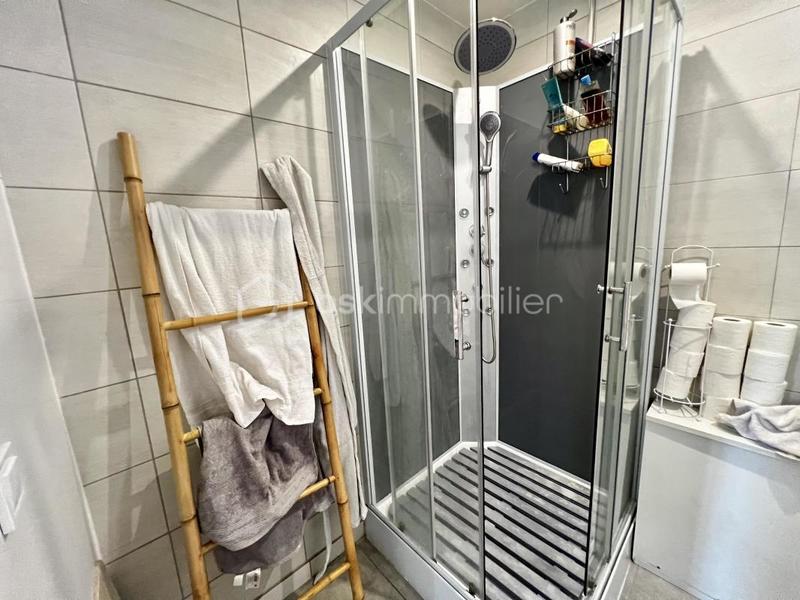 Immeuble - 220 m² - 10 pièces