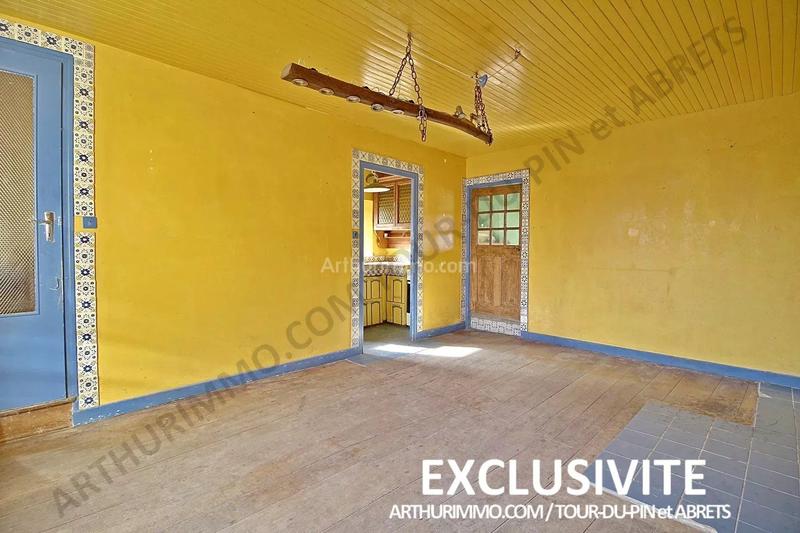 Maison - 220 m² - 7 pièces