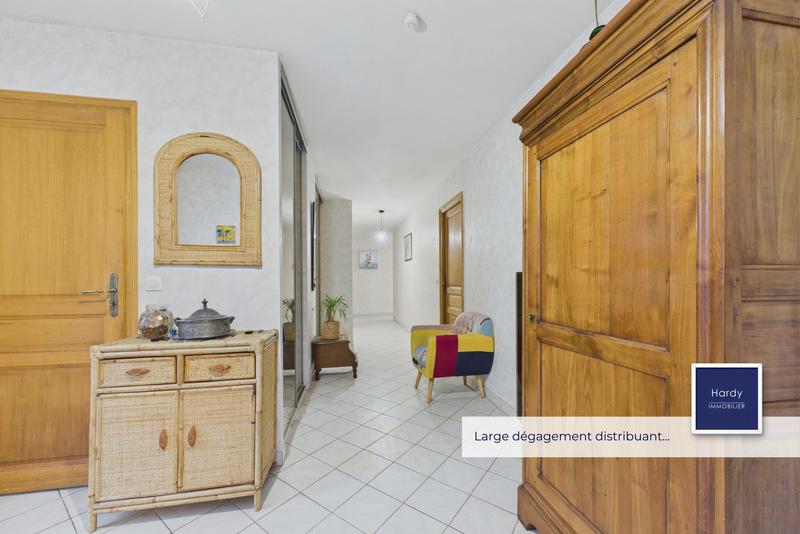 Maison - 140 m² - 5 pièces