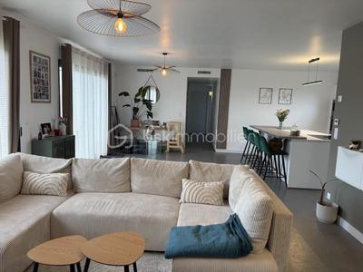 Maison - 121 m² - 5 pièces