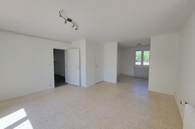 Maison - 97 m² - 4 pièces