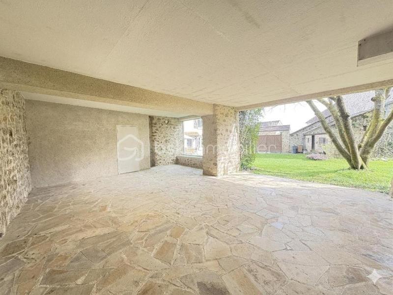 Demeure - 196 m² - 7 pièces