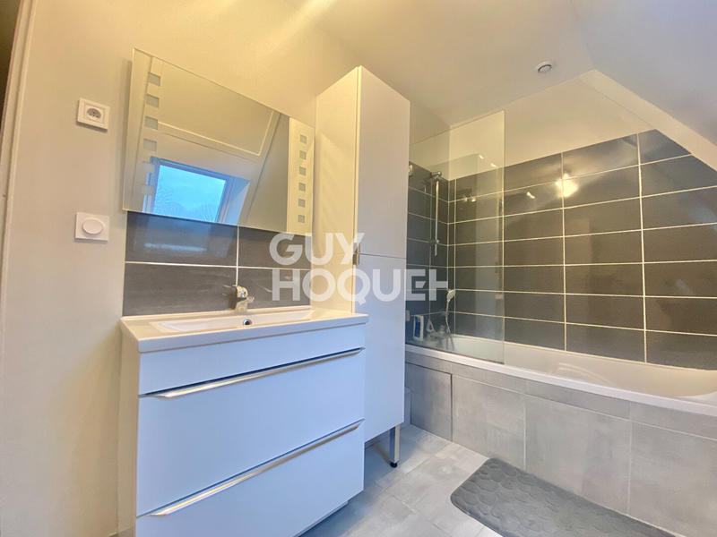 Maison - 138 m² - 8 pièces