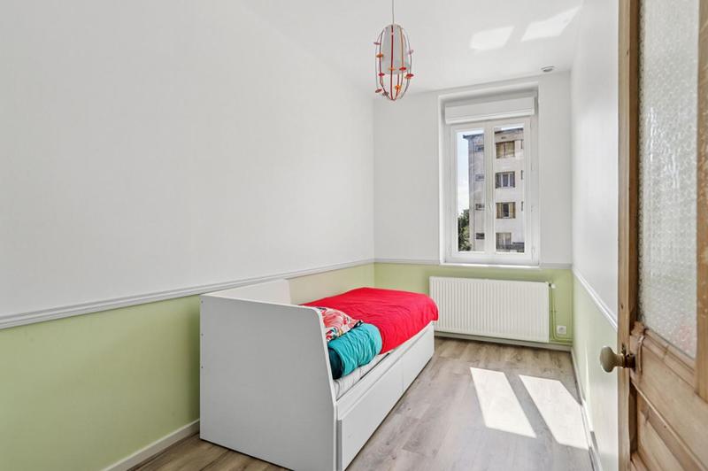 Maison - 285 m² - 10 pièces