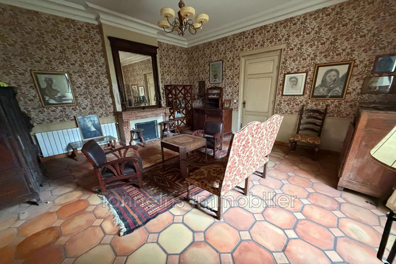 Maison - 236 m² - 6 pièces