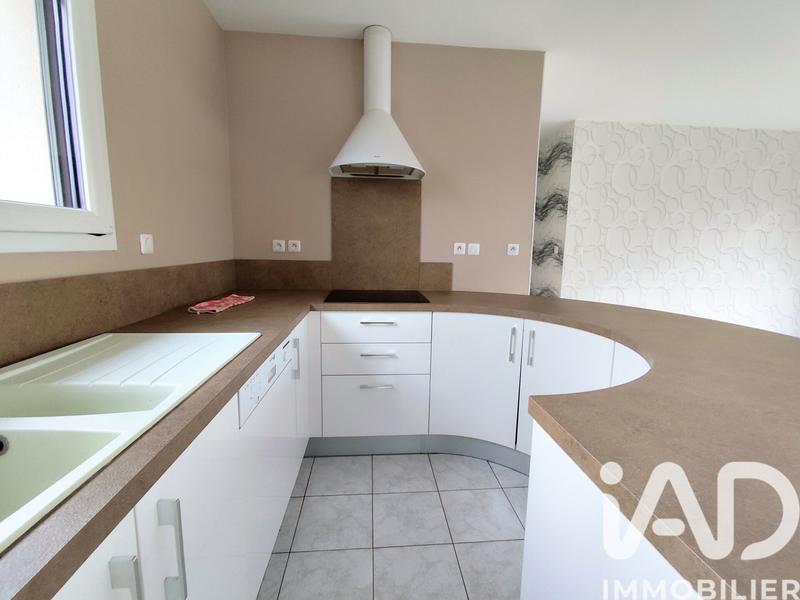 Maison - 95 m² - 5 pièces