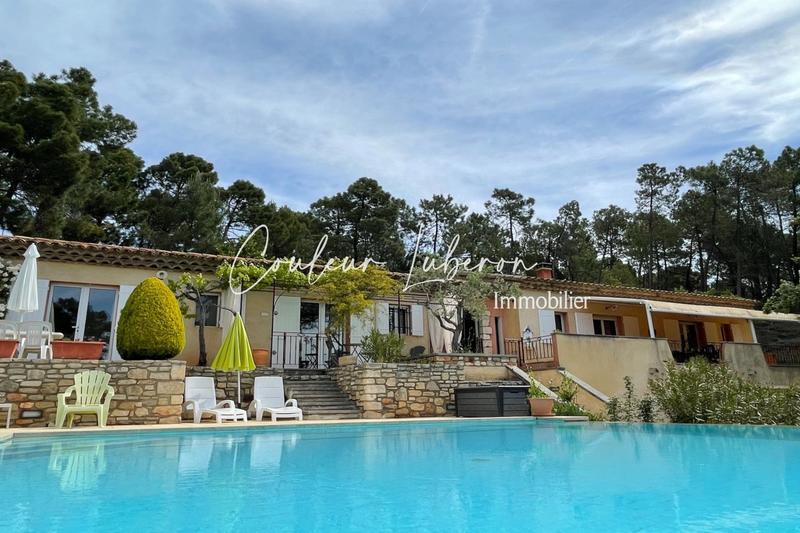 Maison - 310 m² - 14 pièces