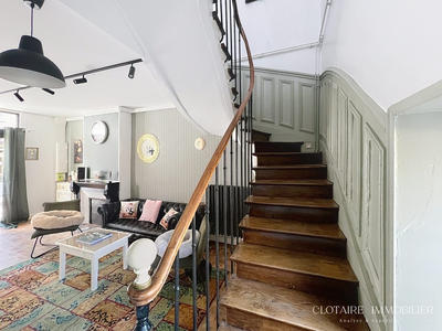 Maison - 140 m² - 5 pièces