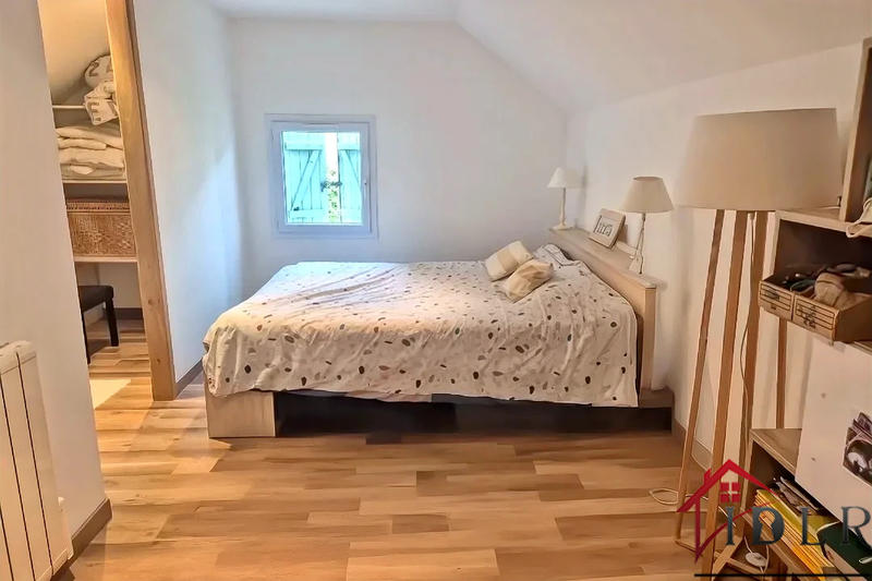 Maison - 176 m² - 7 pièces