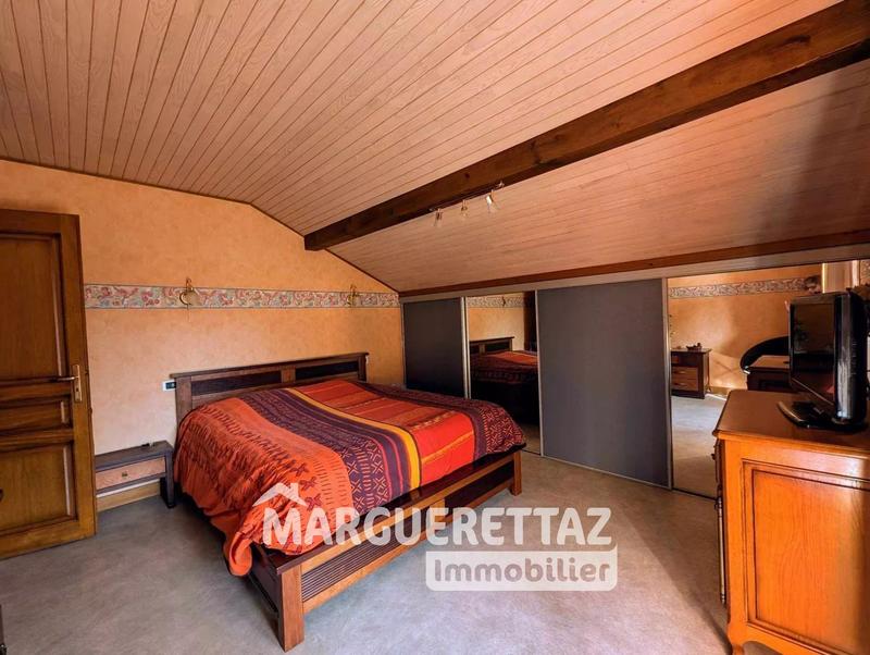 Maison de village - 240 m² - 6 pièces