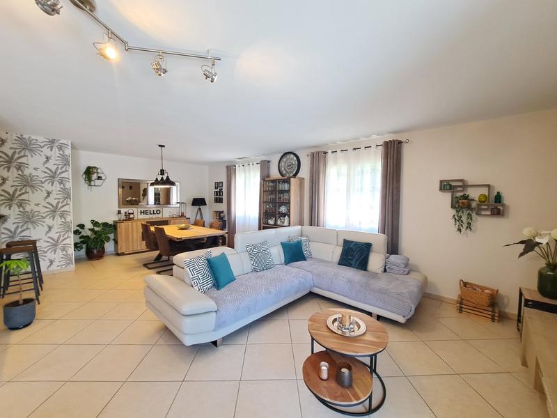 Maison - 135 m² - 5 pièces