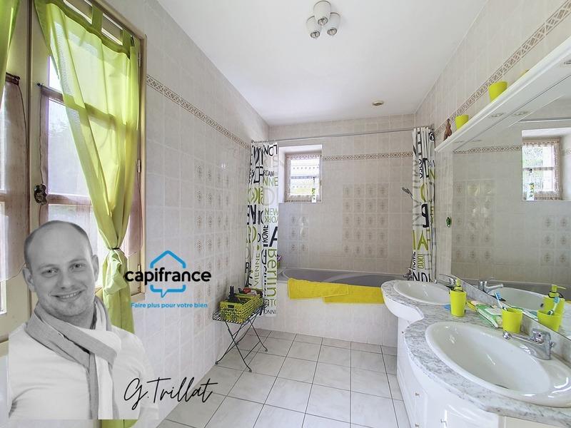 Maison - 330 m² - 7 pièces