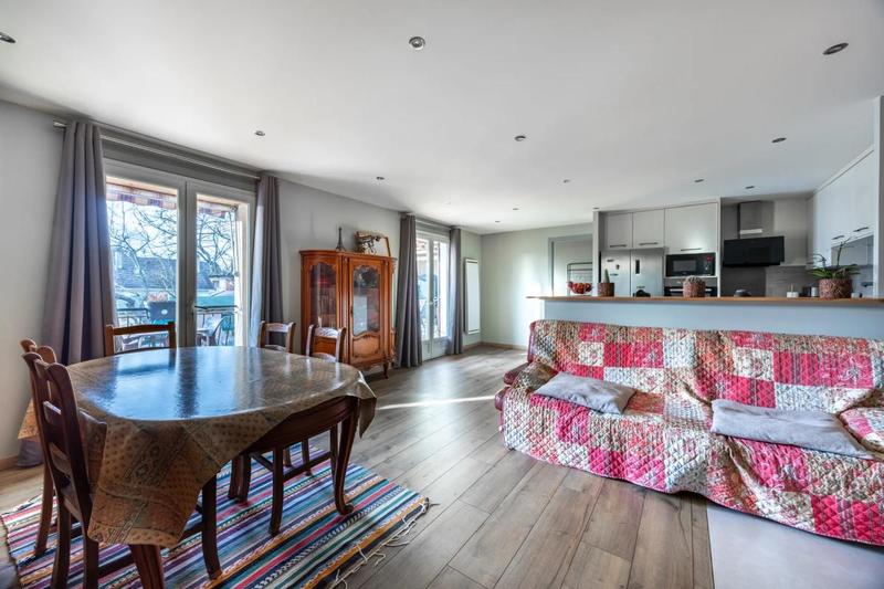 Appartement - 94 m² - 3 pièces