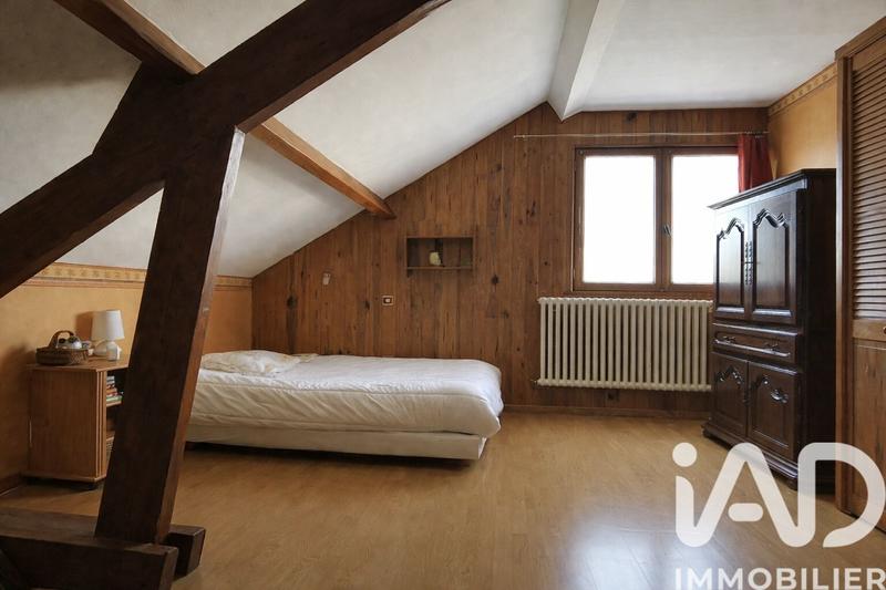 Maison - 91 m² - 5 pièces