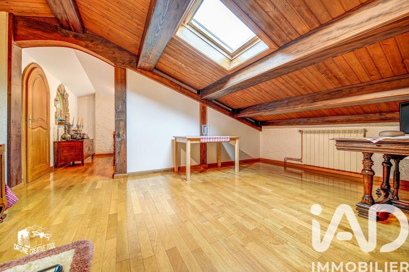 Maison - 269 m² - 10 pièces
