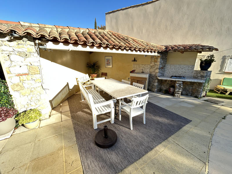 Villa - 175 m² - 6 pièces